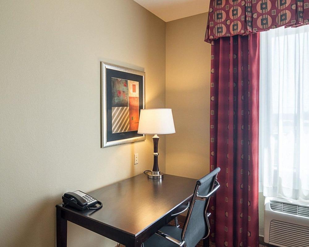 Comfort Inn & Suites Monahans I-20 Esterno foto