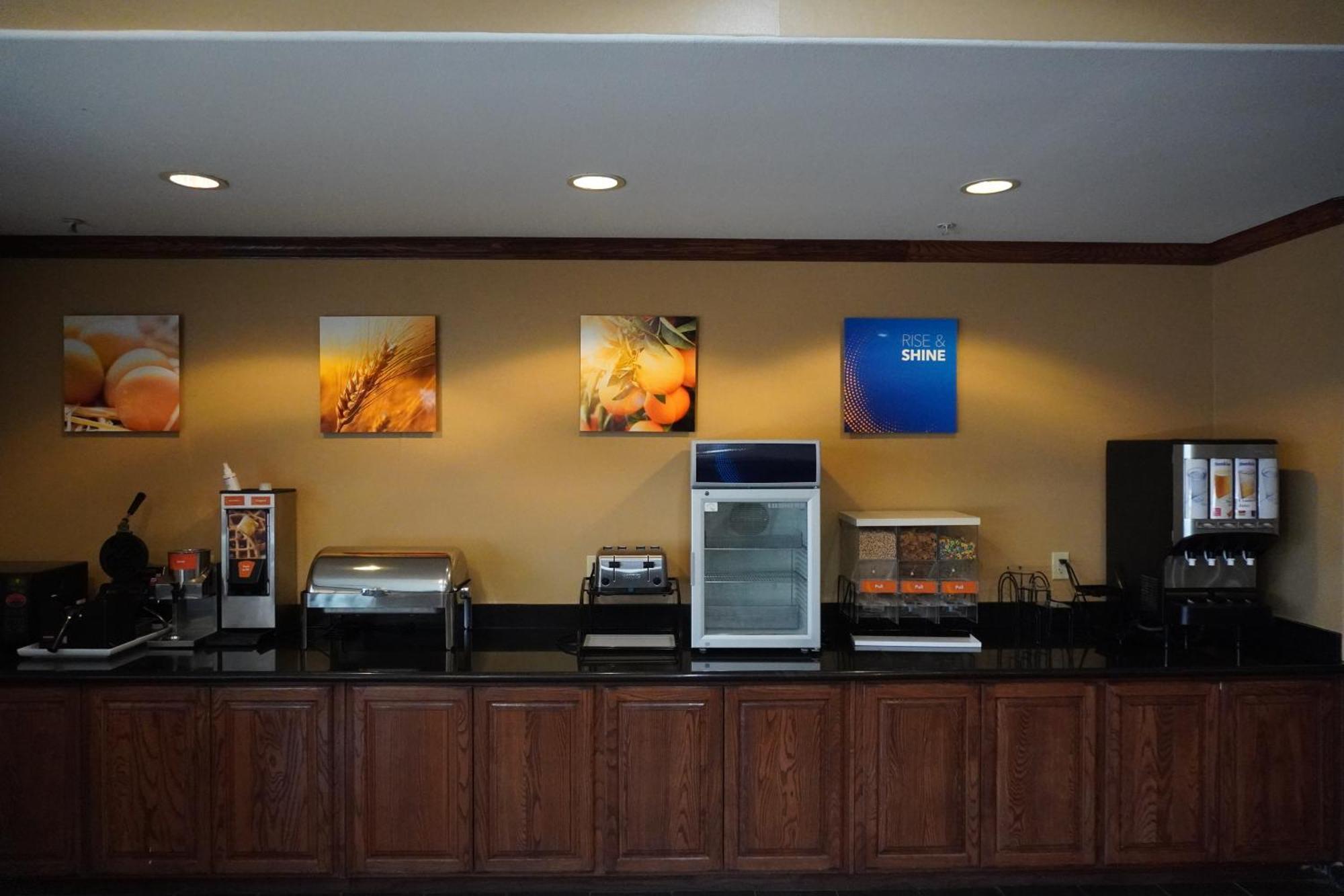 Comfort Inn & Suites Monahans I-20 Esterno foto